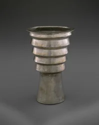 Stupňovitá kádinka (aquilla), Later Horizon, 1470-1532 (stříbrná)