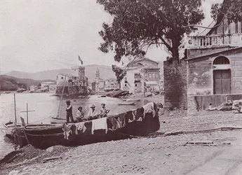 Itálie: Rapallo, přístav (černobílá fotografie)