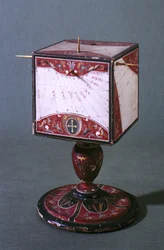 Kubické sluneční hodiny ukazující čas ve starověkém italském, babylonském a židovském systému hodin, Florentine, kolem 1560 (stemper na dřevě) (viz také 75479)