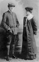 Mabel Hackney a Laurence Irving, 1907.