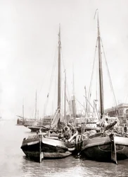 Kanálové lodě, Rotterdam, 1898.
