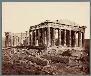 „Parthenón“