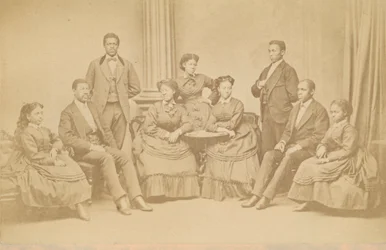 Carte-de-visite of the Jubilee Singers, 1872, vytištěno později.