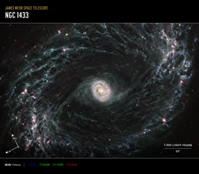 NGC 1433 (snímek z kompasu MIRI)