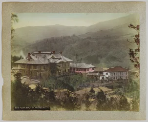 Fujiya Hotel, Miyanoshita, Hakone, prefektura Kanagawa, Japonsko (ručně kolorovaná černobílá fotografie)
