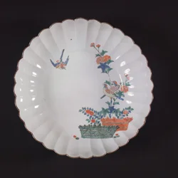 Velká miska Kakiemon, období Edo (porcelán)
