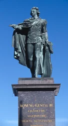 Socha krále Gustava III., vytesaná roku 1799 na památku krále zavražděného roku 1792, Gamla Stan, Staré Město, Stockholm, Švédsko