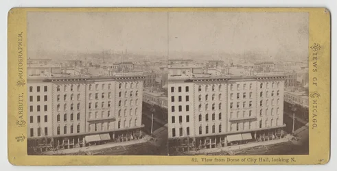 Stereograf pohledu z kopule radnice při pohledu na sever, před požárem v Chicagu v roce 1871
