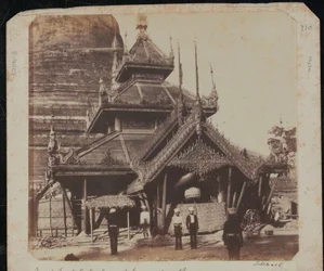 Severovýchodní pohled na Velkou pagodu v Prome (Pyay)
