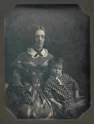 Elizabeth Bakewell James a její syn, Frank B. James, ca. 1846.