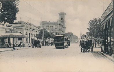 "Ulice Old Court House z jihu." Kalkata