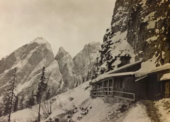 Album "Moje světová válka - vzpomínky na jihozápadní frontu v Korutanech, Itálie, Trentino-Alto Adige) 31.3.1915-12.11. 1918 - Josef Zohles Vídeň ": vojenská kasárna v Al
