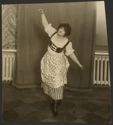 Mlle Vera Gartang v baletu "Music Box"