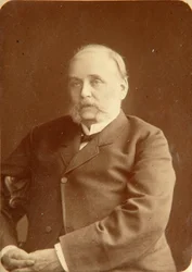 Portrét autora Ivana Alexandroviče Gončarova (Ivan Alexandrovič Gontcharov) (1812-1891). Albuminová fotografie od Konstantina Schapiro (1839-1900)