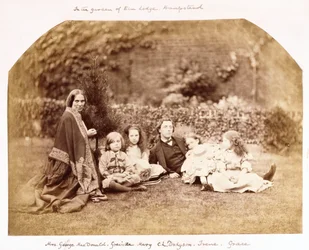Portrét rodiny MacDonald s Lewisem Carrollem, 1863