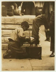 Čistič bot v Bowery, New York, 1910