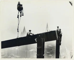 Stavba Empire State Building, c.1931