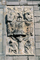 Detailní záběr soch na zdi, Trophee Des Alpes, La Turbie, Provence-Alpes-Cote D