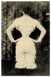 Žena v korzetu c.1865 (foto)