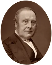 Vpravo Hon Lord Redesdale, předseda výborů Sněmovny lordů, 1876.