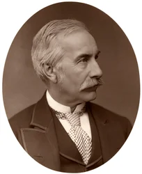 Vpravo Hon Sir Henry Bartle Frere, Bart, KCB, GCB, britský koloniální správce, 1876.