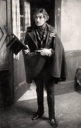 John Martin-Harvey 1863-1944, anglický herec, začátek 20. století.
