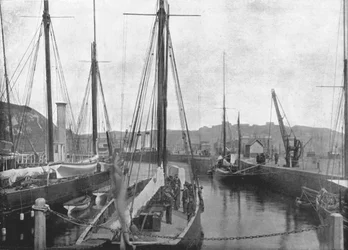 Přístav, Dover, 1895.