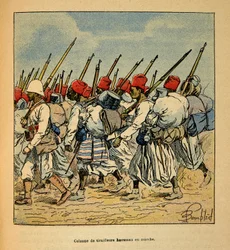 Válka na Madagaskaru - neoficiální historie francouzských expedic 1885-1895 od Henri Galli dit Galllichet (1854-1922), ilustrované Louisem Bombledem (1862-1927): Sloup Haoussas Tirailleurs pochodující v roce 1895, Soukromá sbírka
