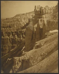 Katedrální věž - Bryce Canyon