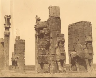 15 [Brána všech národů, Persepolis, Fars], 40.–60. léta 19. století.
