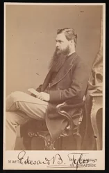 Portrét Edwarda Burnetta Tylora 1832-1917, mezi 1872 a 1877.