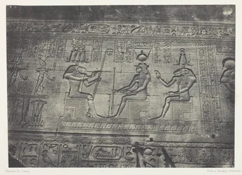 Velký chrám v Denderahu (Teutyres), sochy ze zadního průčelí; Horní Egypt, deska 19 z alba "Egypte, Nubie, Palestine et Syrie" (1852)