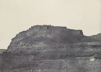 Lehký šátek na hlavu. Pevnost Ibrym Ancient Premmis. Pohled na jih., 1850.