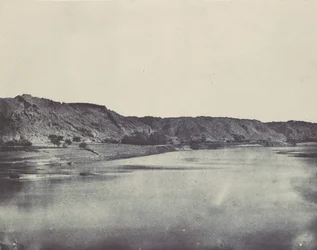 Lehký šátek na hlavu. Východní břeh Nilu Vesnice Bab. Pohled na jih od Philoe, 1850.