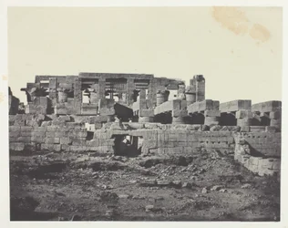 Palác Karnak, jižní vchod do Hypostyle Hall; Thebes
