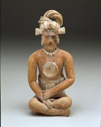 Sedící vousáč, období pozdní klasiky, cca 600-900 (keramika a barva)