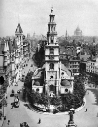 Kostel St Clement Danes, Strand a Fleet Street z Australia House, Londýn, 1926-1927.