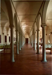 Knihovna kláštera San Marco (Saint Mark) ve Florencii, Itálie. Architektura Michelozzo di Bartolommeo Michelozzi známý jako Michelozzo Michelozzi (Florencie 1396 - 1472)