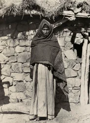 „Budování říše“ ve fašistickém věku: žena Assaortian, 09.05.1936 (černobílá fotografie)
