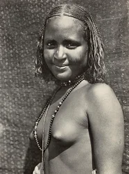 „Budování impéria“ ve fašistické éře: dívka z kmene Habab, 09/05/1936