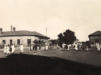„Budování říše“ ve fašistickém věku: elektrická společnost Asmara, 09.05.1936 (černobílá fotografie)