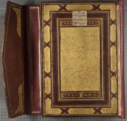 Timurid Quran, 1441 (svazek v kůži)