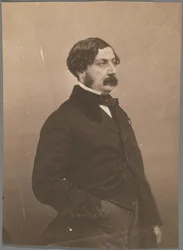 Salvador, finančník