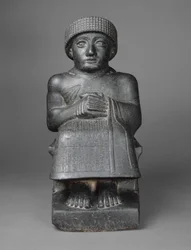 Socha Gudea, cca 2090 př. n. l. (diorit)