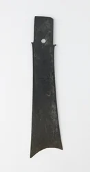 Vidlicový sekáč (zhang), kultura Qijia, cca 2500-2000 př. n. l. (nefrit (nefrit))
