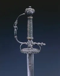 Malý meč, cca 1650-60 (ocel, dřevo a měděný drát)
