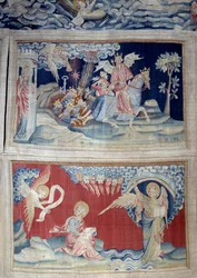 Vising of Revelation (1373-1383), n. 24: pátá trubka: klávesa vypustí kobylky. Níže, n. 27, anděl v knize se zjevuje svatému Janovi, který přepisuje božské poselství do zvuku sedmi tonerů. Tapiserie od Nicolase Bataille (133