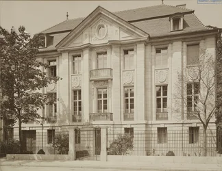 Messel, Alfred - Berlín - Rezidence Dr. Eduard Simon, bývalá Victoriastrasse 7 - 1902 1904