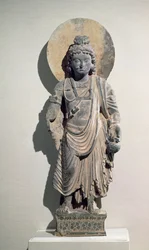 Stojící bódhisattva Maitreya, 3. století (břidlice)