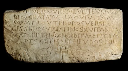 Paleochristian art: epitaf Leucadia. Pamětní deska ze starého kostela Makabejských v Lyonu. Paříž, muzeum Louvre